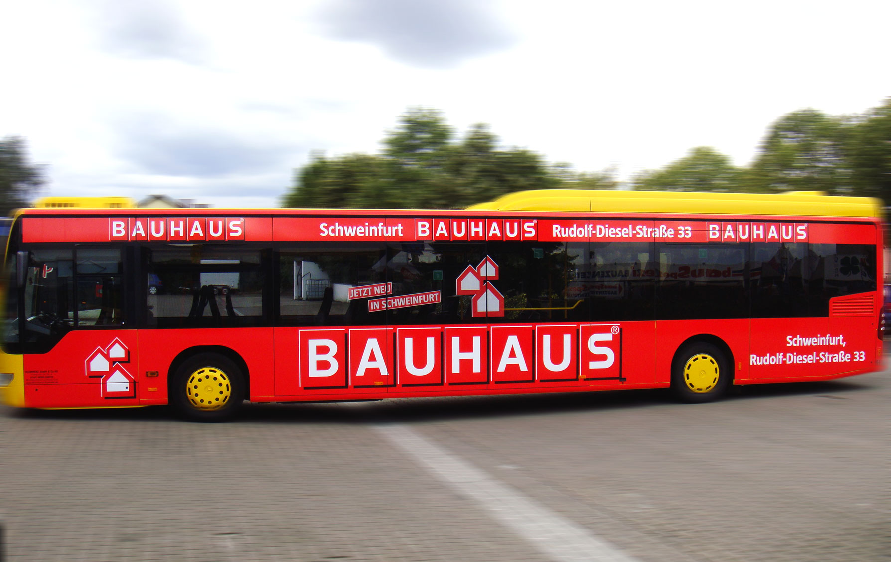 Buswerbung - Bauhaus - Fahrerseite