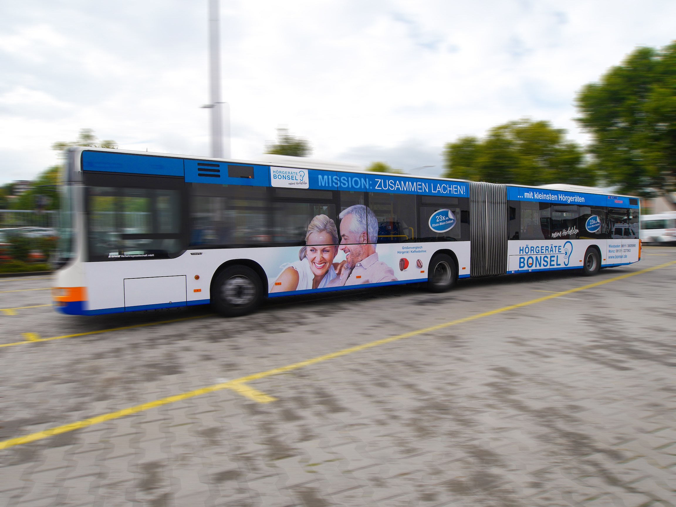 Buswerbung in Wiesbaden - ESWE - HG Bonsel