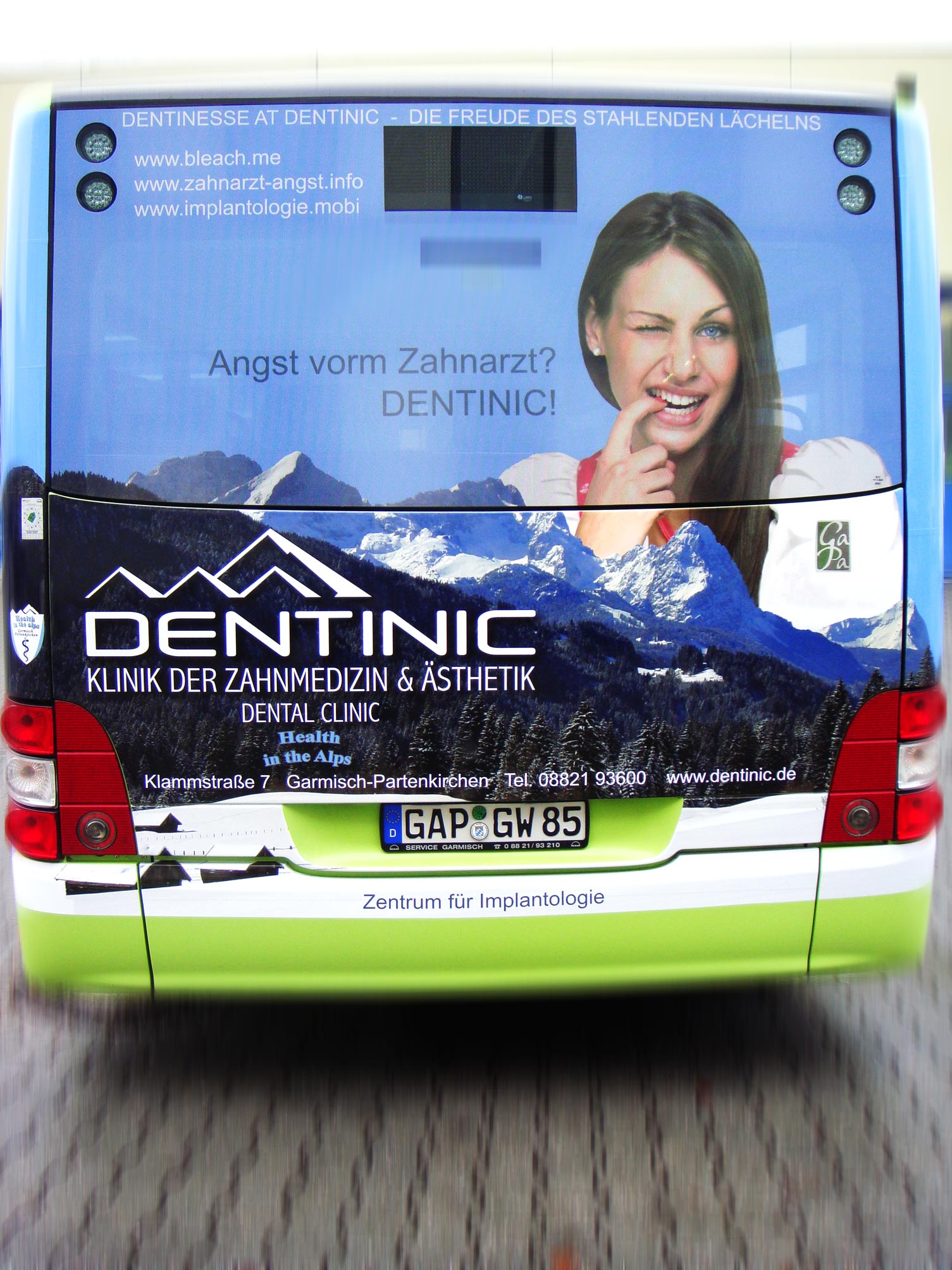 Buswerbung - Dentinic - Heck