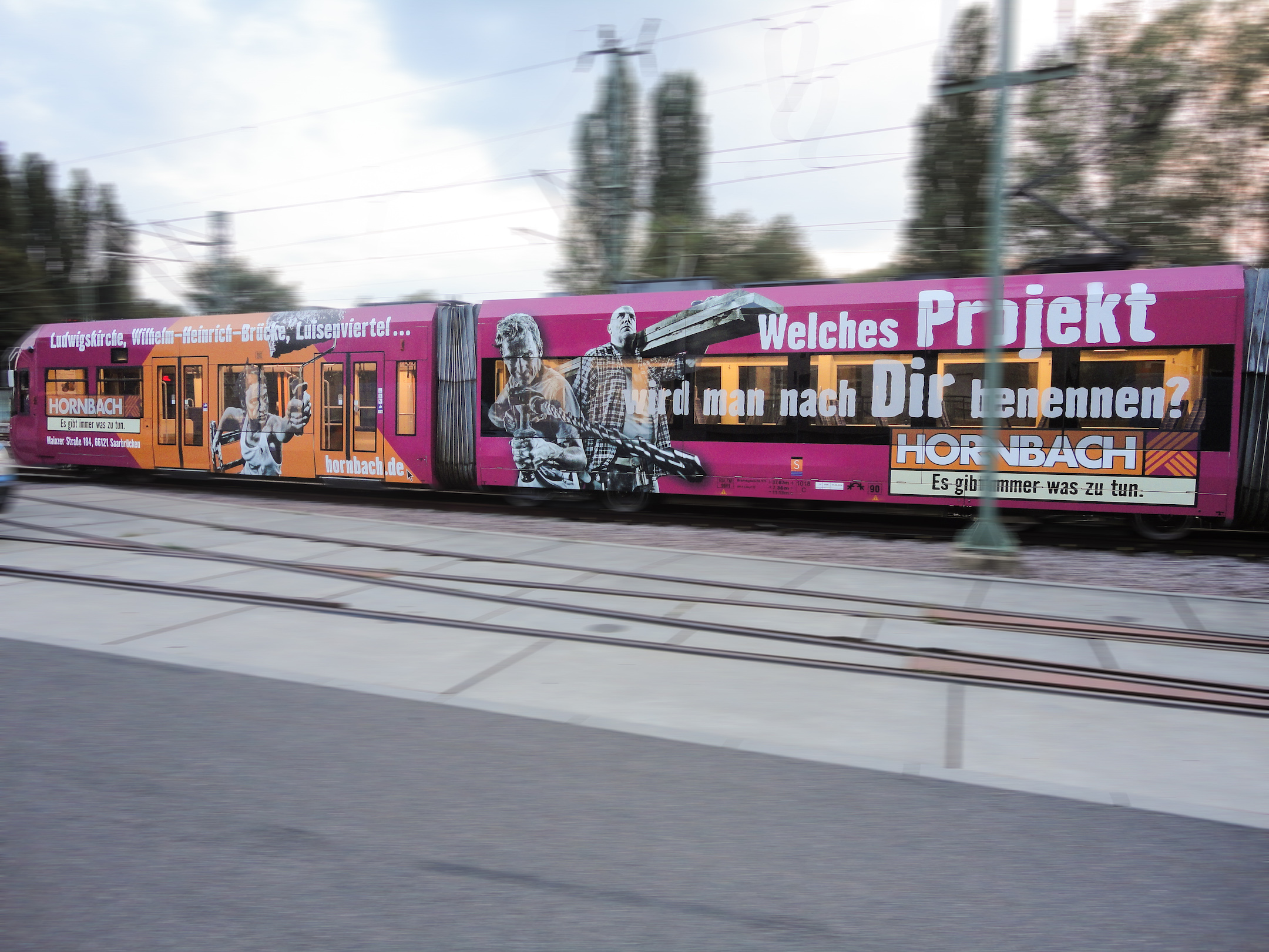 Straßenbahnwerbung - Hornbach - Saarbrücken 2