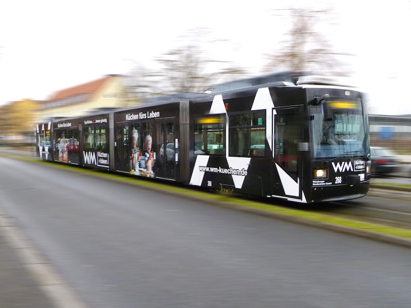 Straßenbahnwerbung in Würzburg